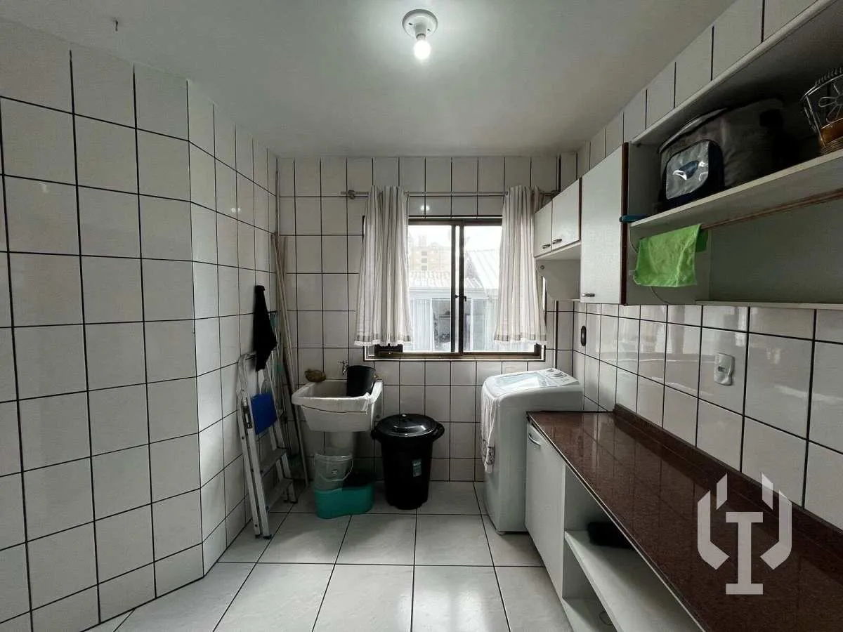 Imagem Cobertura Duplex Frente Mar Pronta para Morar em Meia Praia Itapema