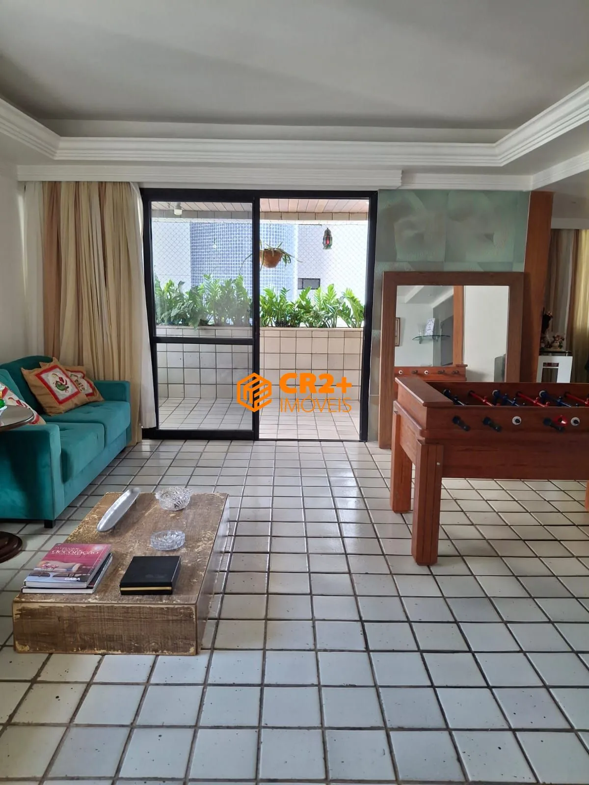 Imagem Vendo apartamento no Parnamirim, com 191 m² e com 3 suítes. Ótima localização. O