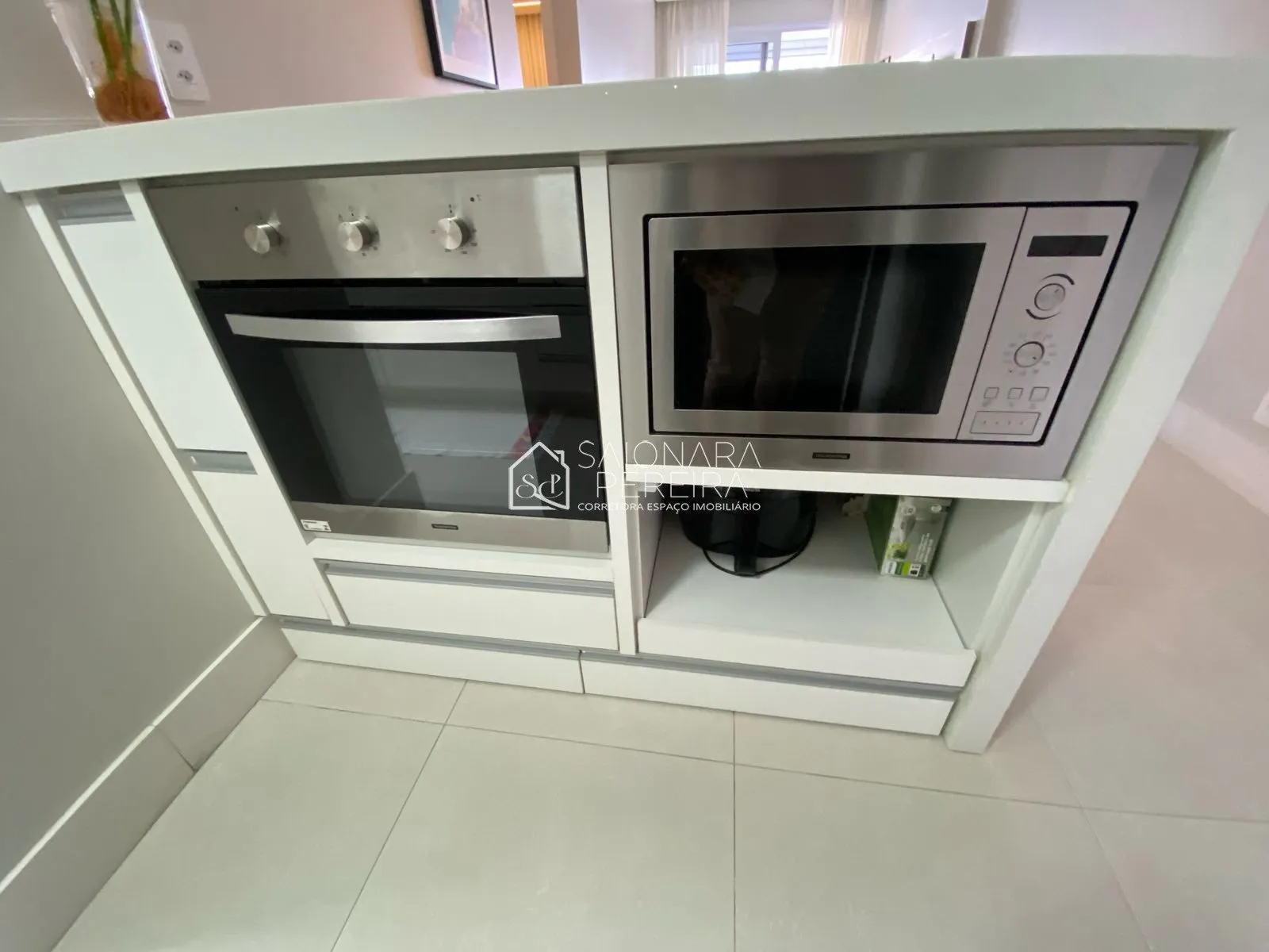 Imagem D/ONE - APARTAMENTO 2 DORMITÓRIOS SENDO 1 SUÍTE - CENTRO - FLORIANÓPOLIS