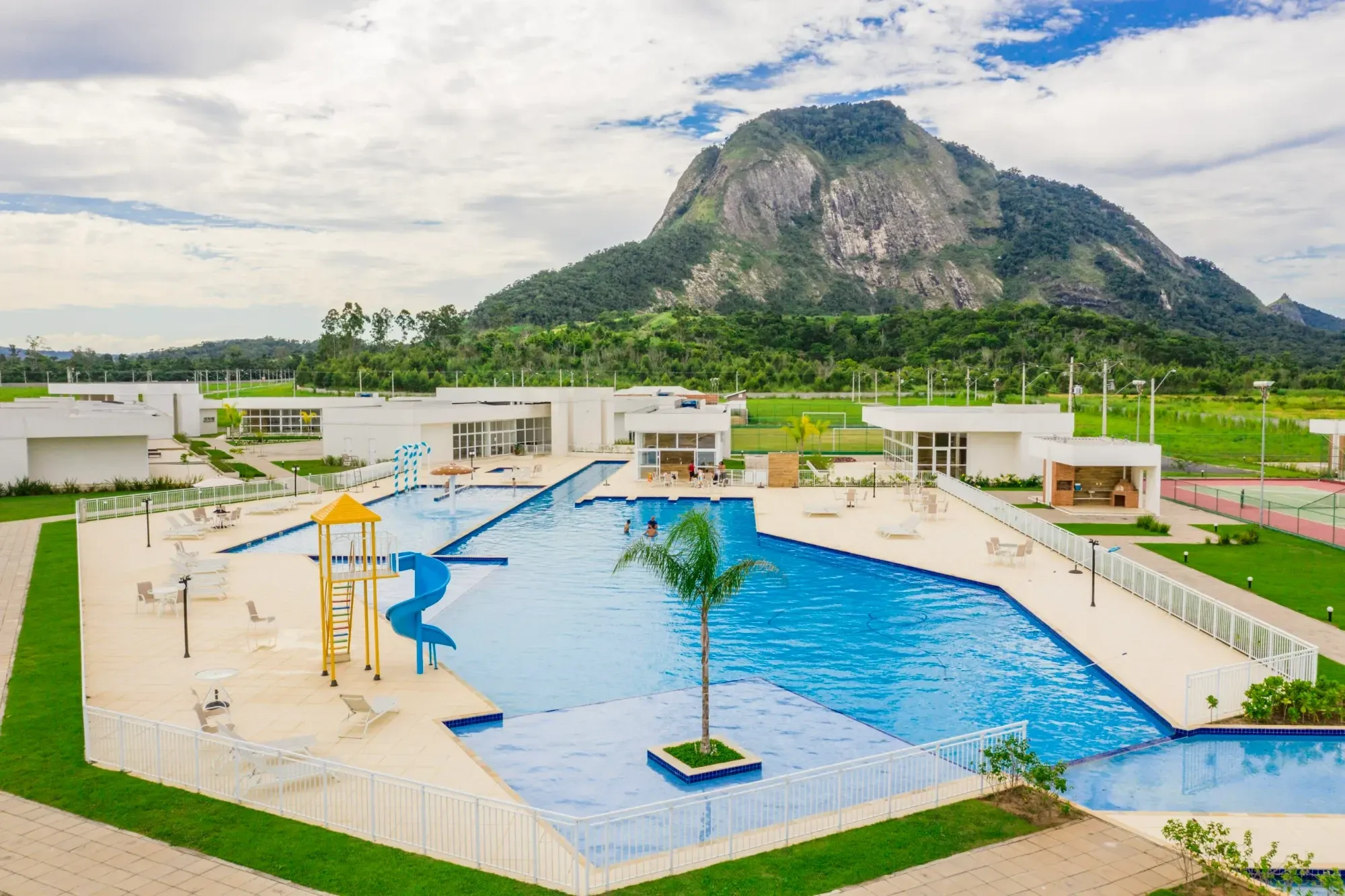 Imagem Terreno em Condomínio à Venda, 360 m² em Cajueiros (Itaipuaçu) - Maricá