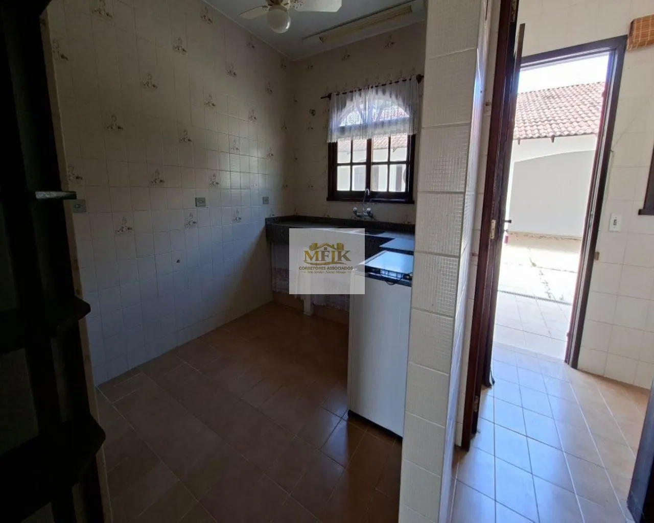 Imagem Imperdível: Casa à venda em Pontal do Paraná-PR, Atami Norte, 7 quartos, 1 suíte, 3 banheiros, 3 vagas, 148m². Confira!