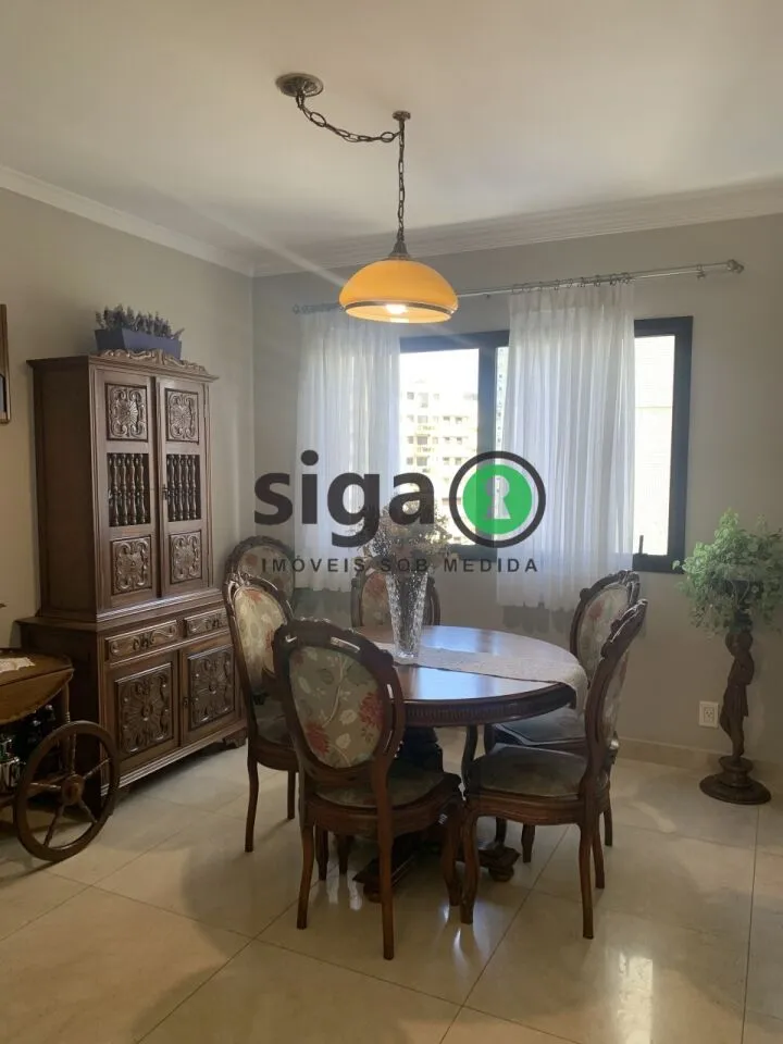Imagem VENDE na Vila Andrade (Região do Morumbi) Apartamento com 4 Suítes, 4 vagas Fixas + Depósito
