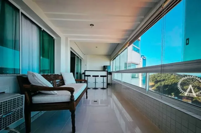 Imagem Apartamento Vista Mar com 3 dormitórios sendo 1 suíte e 1 vaga de garagem em Balneário Camboriú