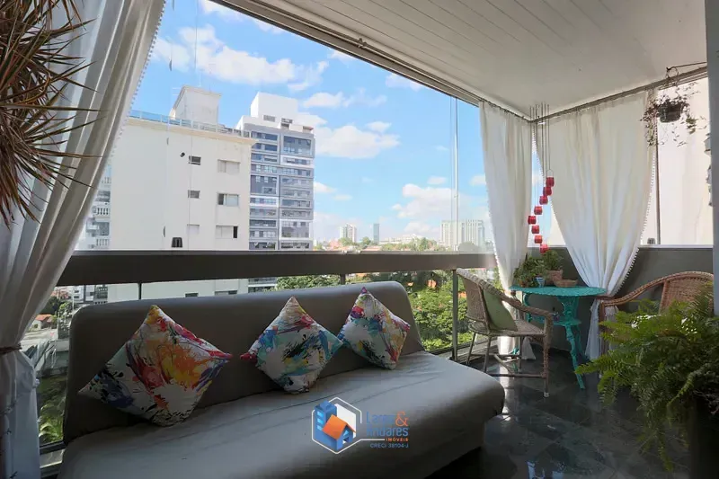Imagem Apartamento para venda em Campo Belo com 4 quartos, sendo 3 suítes, 235m²