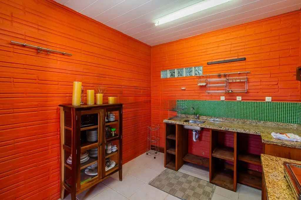 Imagem Casa de 3 dormitórios, no Bairro Ponta Grossa - Porto Alegre