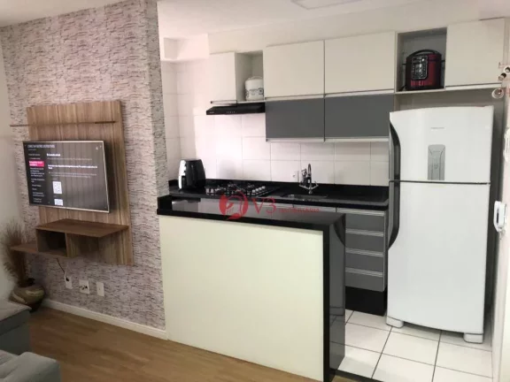 Imagem Apartamento com 2 dorms, sala, cozinha vaga enfrente ao pq do carmo