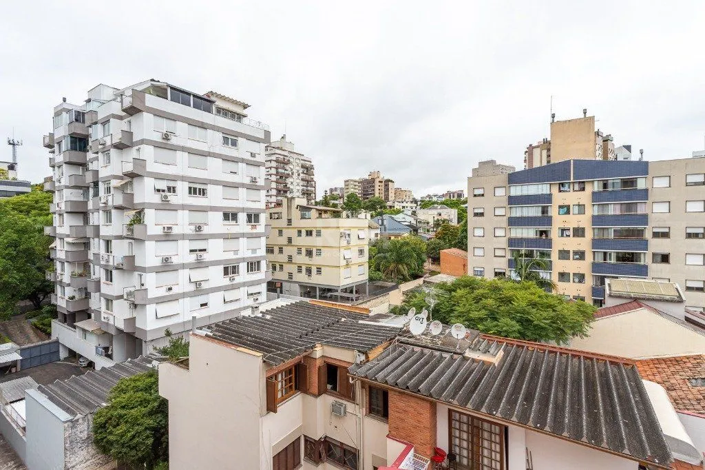 Imagem Apartamento de 03 dormitórios (01suíte), com vaga, no bairro São João, em Porto Alegre RS
