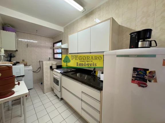 Imagem Apartamento de 2 quartos na Prainha, Caraguatatuba-SP 1 suíte, 2 salas, 2 banheiros, 1 vaga de garagem e vista para o mar