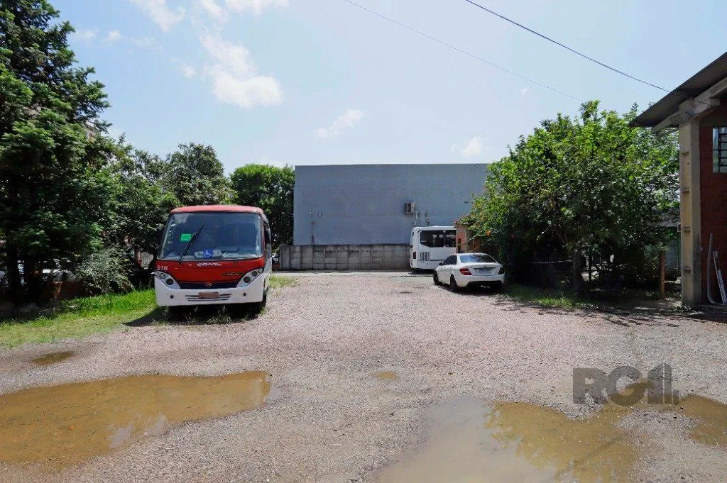 Imagem Vendo com exclusividade, 50m da PUC, terreno com 960 m2, 30,00m x 32,00m