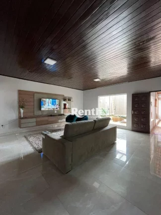 Imagem Casa com 3 dormitórios à venda, 600 m² por R$ 1.800.000,00 - Jardim América - Rio Claro/SP