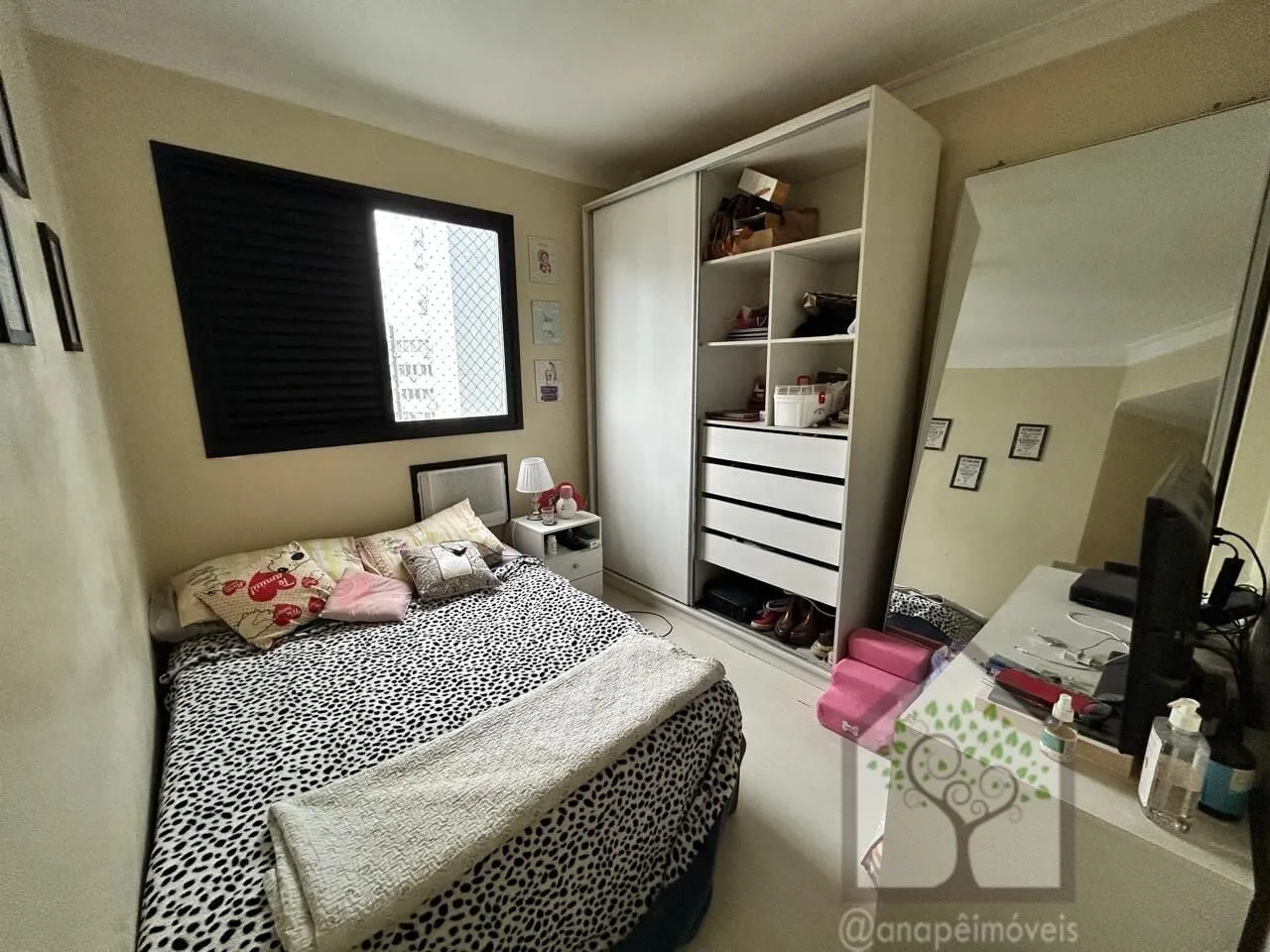 Imagem Apartamento à venda no Centro de Florianópolis com 3 quartos, suíte e excelente localização