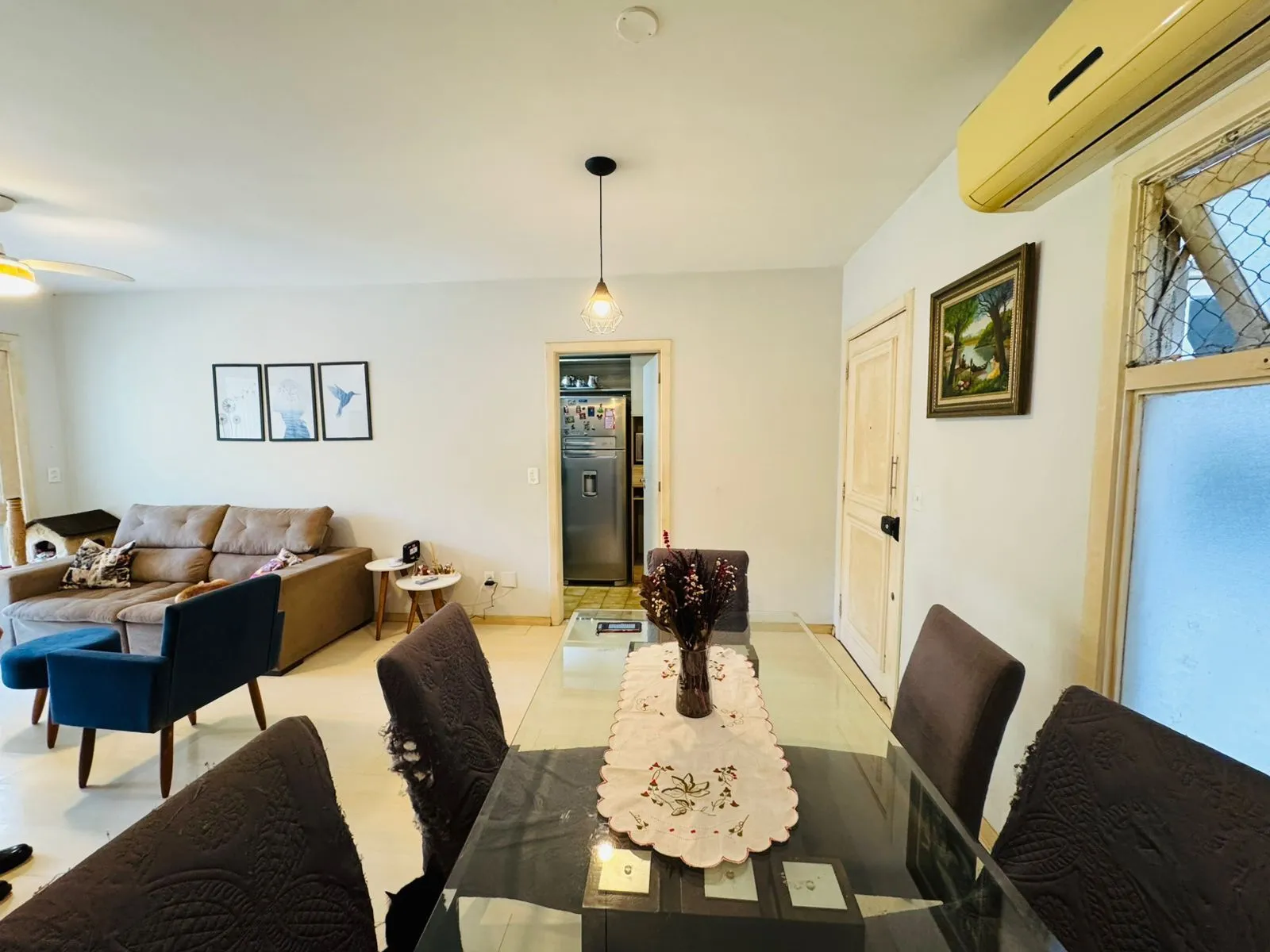 Imagem Apartamento Semimobiliado com 94,67 m² Privativos, 3 Dormitórios,