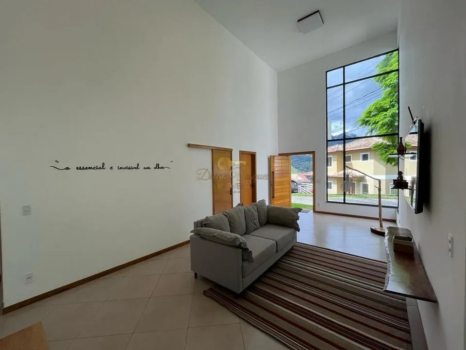 Imagem Casa em Condomínio para Venda em Teresópolis / RJ no bairro Vargem Grande