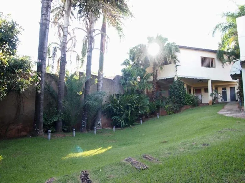 Imagem CASA COMERCIAL PARA LOCAÇÃO E VENDA.