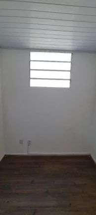 Imagem Na Cavalhada, loja de 90m².