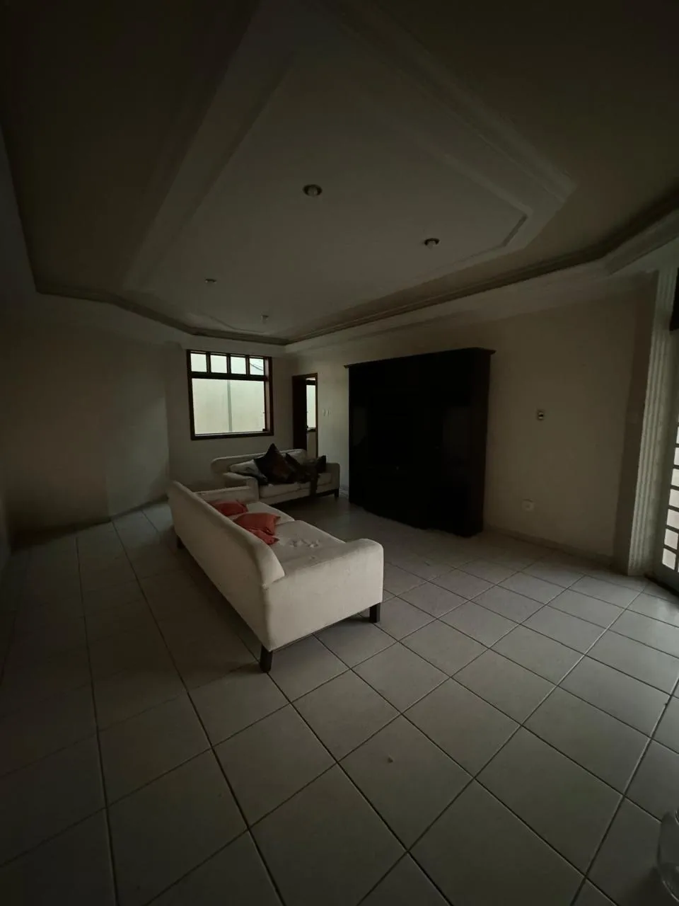 Imagem Casa Comercial para Locação no Jardim América, Sorocaba-SP: 7 Salas, 4 Banheiros, 491m² de Área