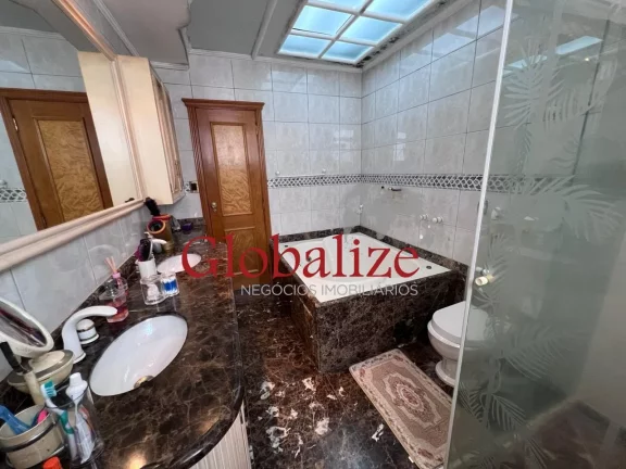 Imagem Sobrado maravilhoso com piscina 4 suítes no bairro do Embaré em Santos por r$ 2.500.000,00