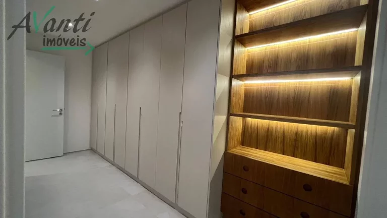 Imagem Apartamento Alto Padrão à Venda no Boqueirão em Santos
