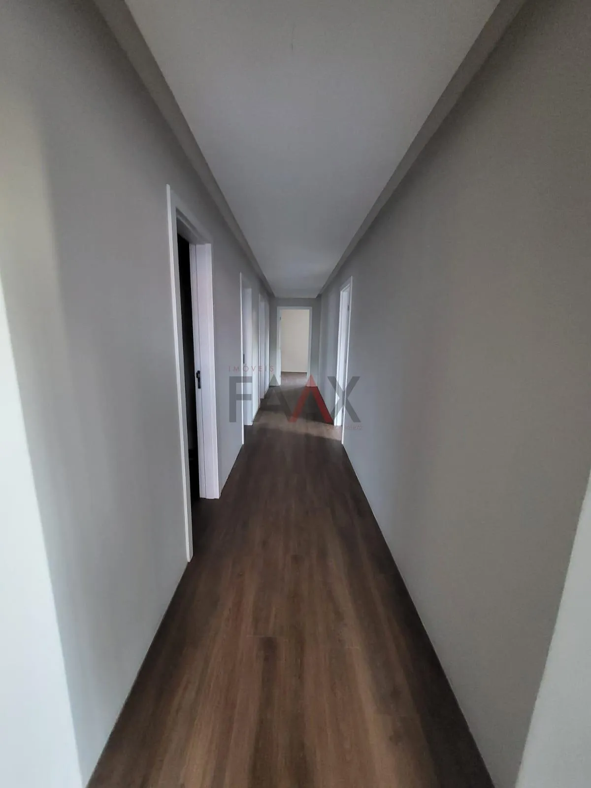 Imagem Casa com 4 dormitórios à venda, 588.00 m , CENTRO - Gpva, GUARAPUAVA - PR