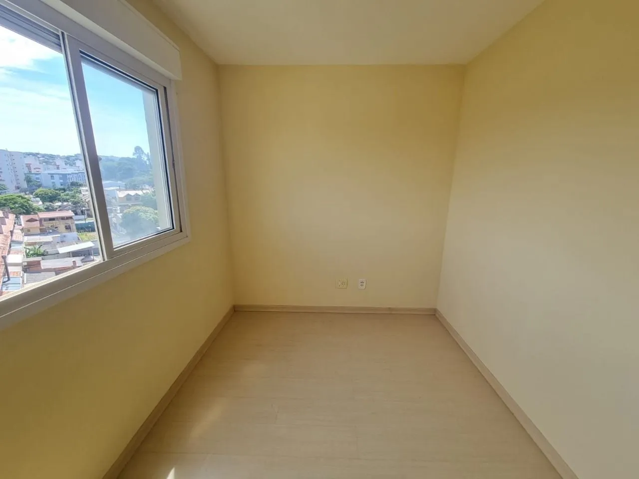 Imagem Apt 2 Dormitórios Com Sacada Bairro Cavalhada