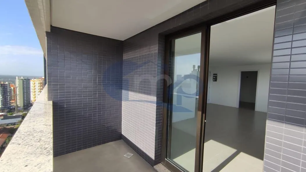Imagem Apartamento á venda com 3 dormitórios no centro de Torres/RS