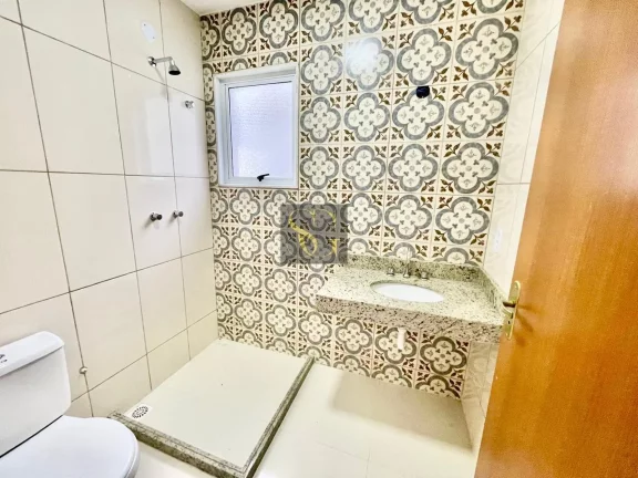 Imagem Casa para Venda em Teresópolis, Vargem Grande, 4 dormitórios, 1 suíte, 2 banheiros, 2 vagas