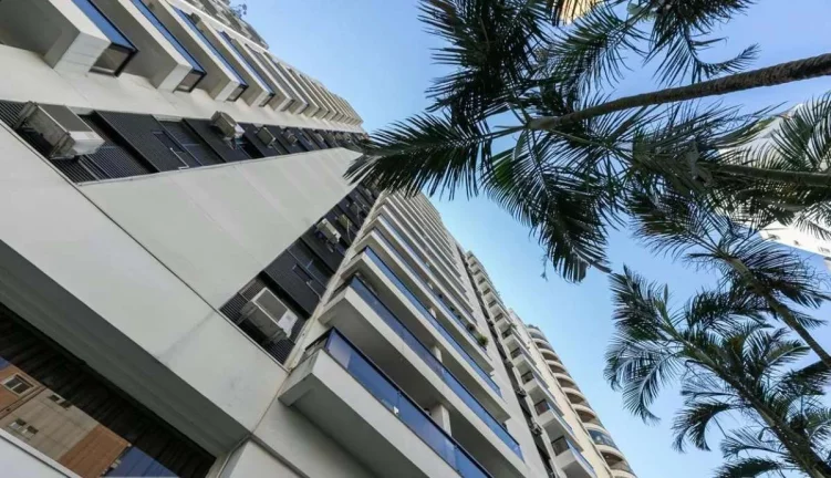 Imagem Flat disponível para venda no Saint Exupery Residence Service, com 42m², 1 dormitório e 1 vaga