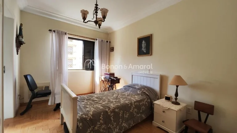 Imagem Sofisticação e exclusividade em um dos endereços mais nobres de Campinas. Este amplo apartamento,...