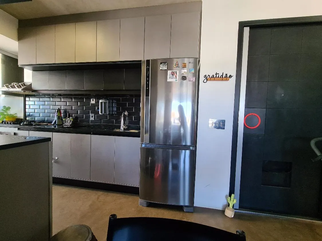 Imagem Apartamento aconchegante e versátil no Cambuí com quarto desmontável e moveis planejados.