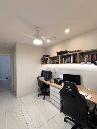 Imagem apartamento de 3 quartos sendo 1 suíte em Jardim Camburi na primeira quadra do mar