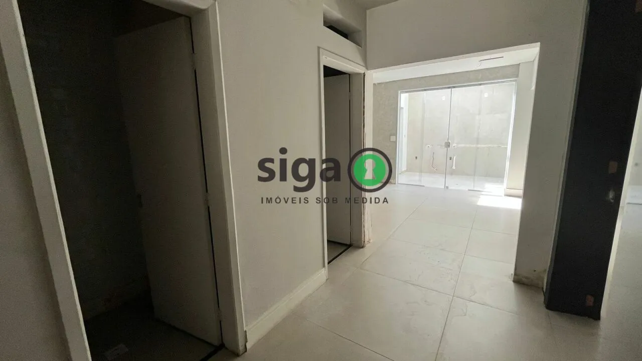 Imagem Casa Comercial em Ponto Estratégico de Indianópolis com 4 Vagas