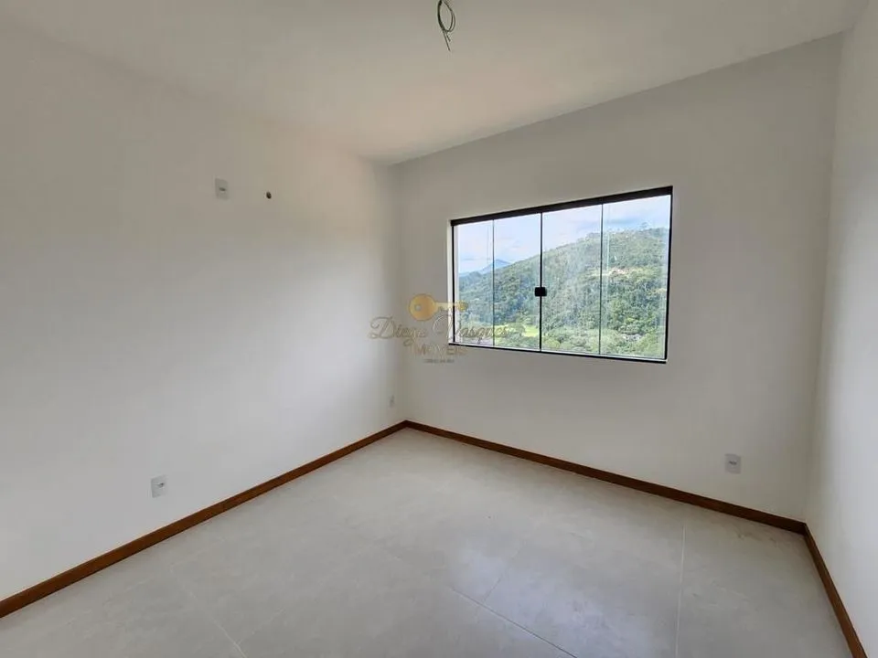 Imagem Casa em Condomínio para Venda em Teresópolis / RJ no bairro Golfe