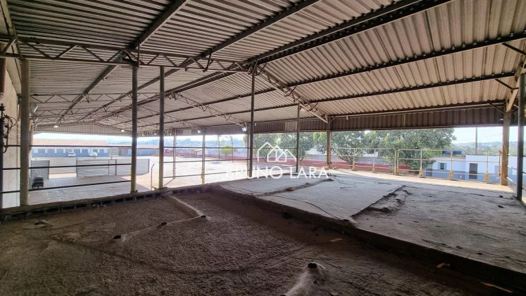 Imagem Galpão disponível para locação no Bairro Juscelino Kubitschek – Igarapé/MG.
