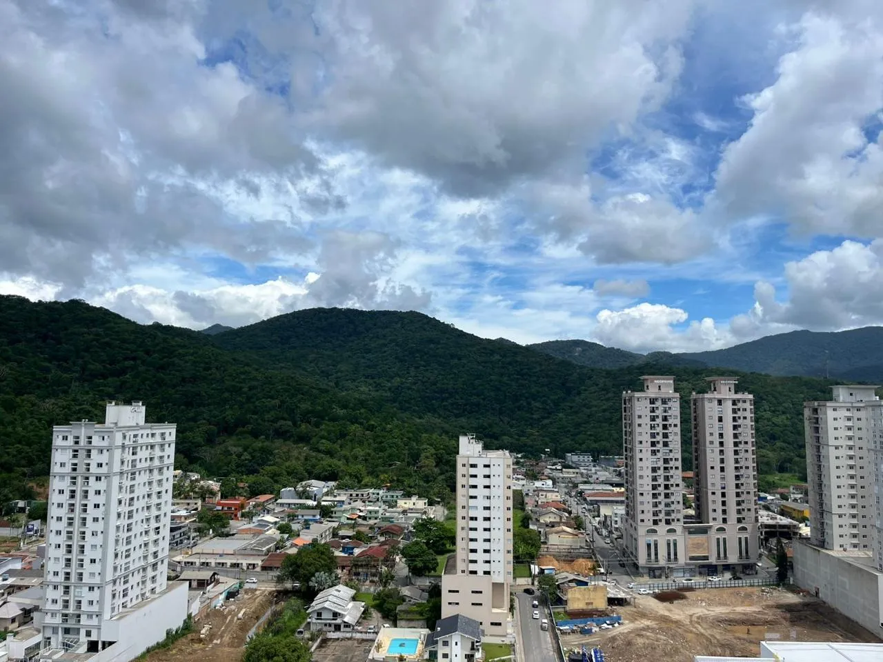 Imagem Apartamento com vista para o mar à venda com 57.76m2 por R$ 850.000,00