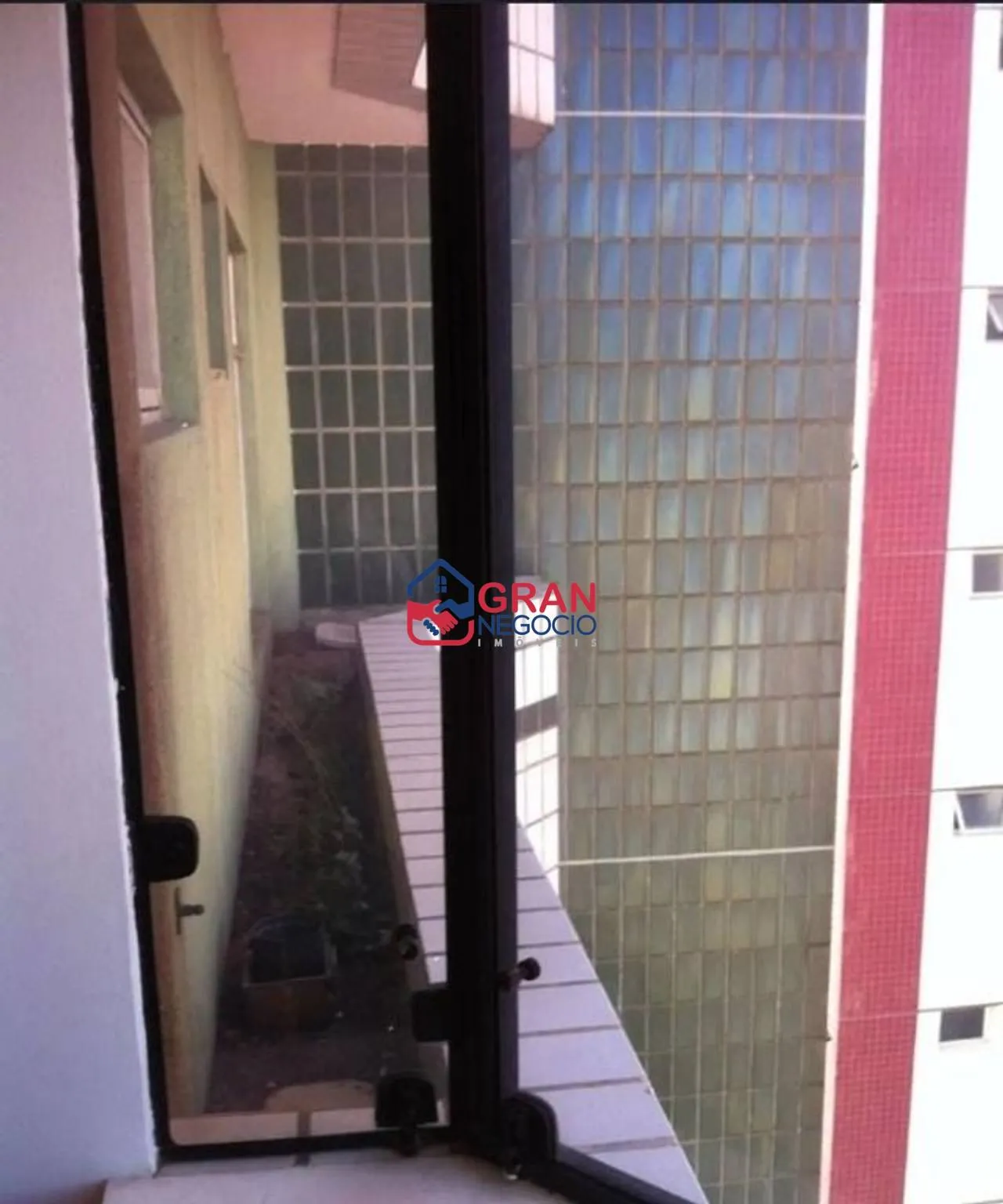 Imagem Apartamento com 1 dormitório para alugar, 50 m² por R$ 2.865,00/mês - Centro - Curitiba/PR