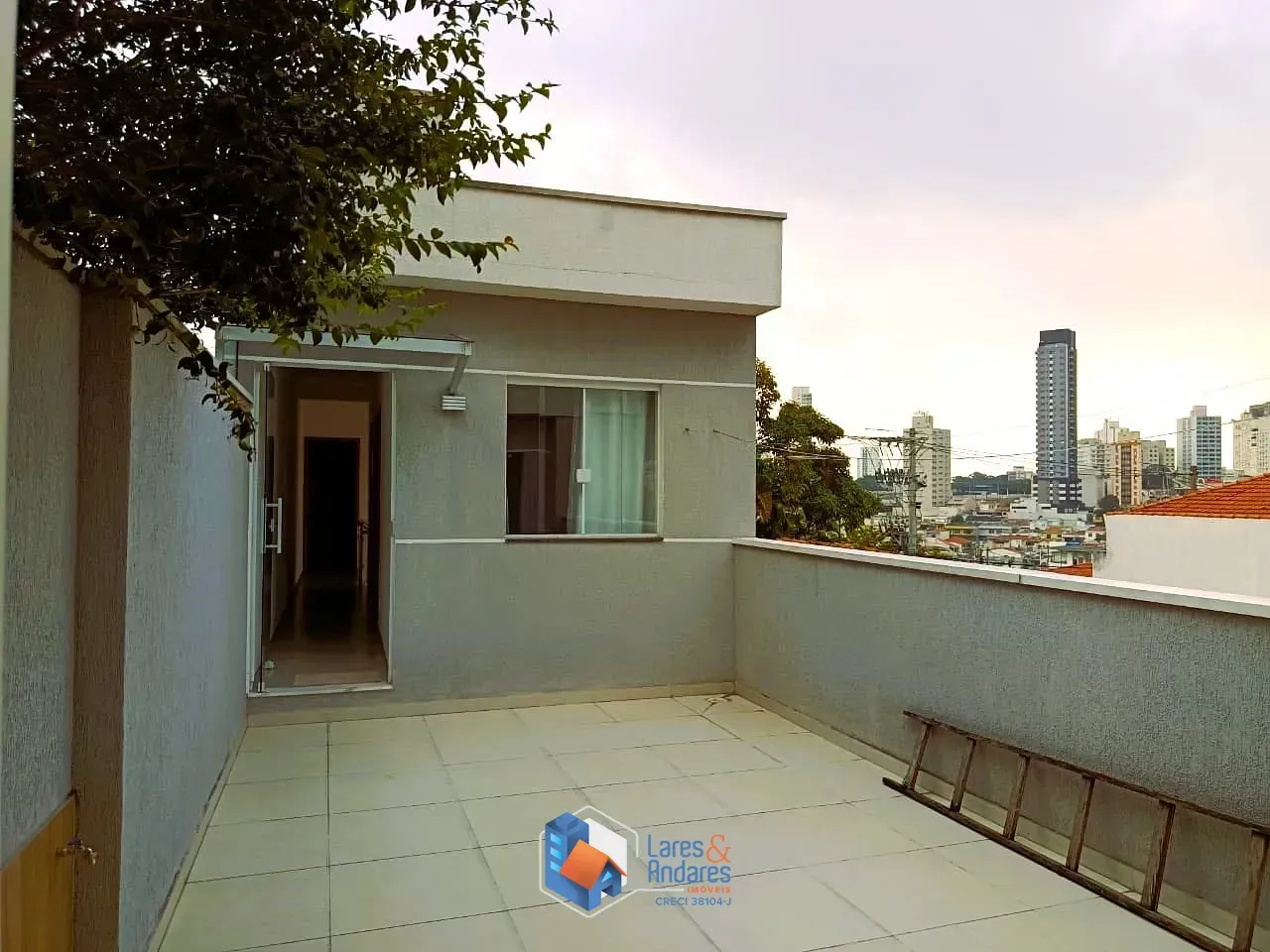 Imagem SOBRADO IMPECÁVEL À VENDA COM 250 M², 3 DORMS (1 SUÍTE), COZINHA INTEGRADA COM ÁREA GOURMET, MÓVEIS PLANEJADOS E 2 VGS - VILA PRUDENTE, SÃO PAULO, SP.