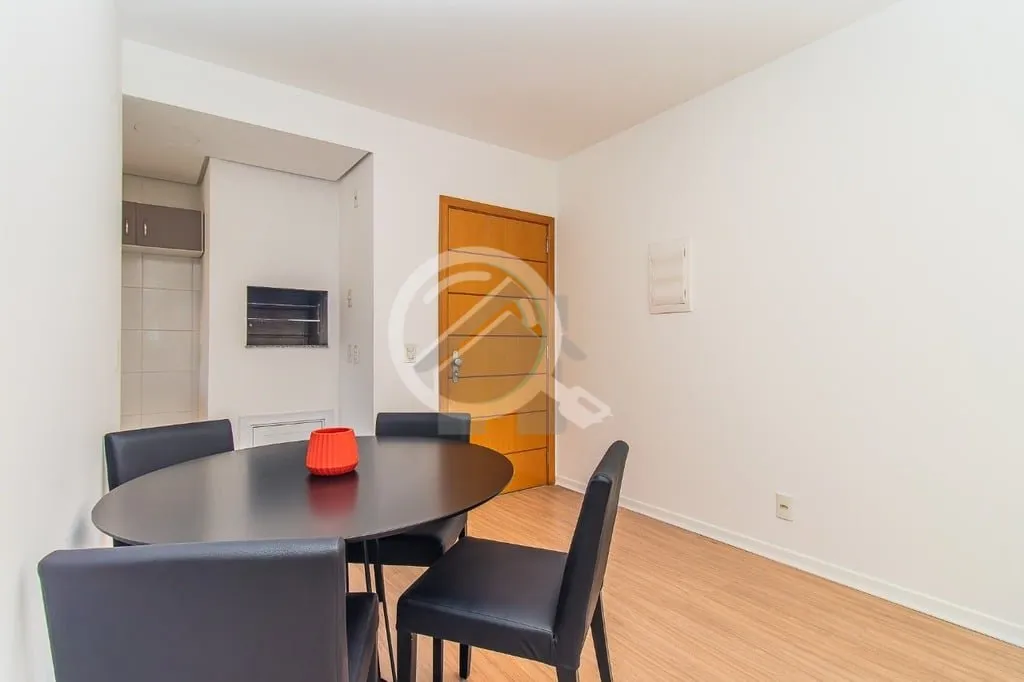 Imagem Apartamento semimobiliado com 61m², 2 dormitórios sendo 1 suíte, 1 vaga! Living para 2 ambientes ...