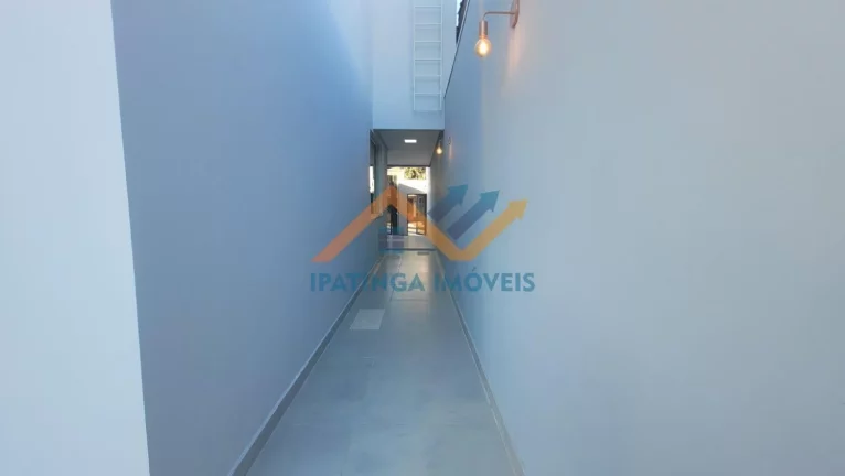 Imagem Casa Duplex no bairro Caravelas