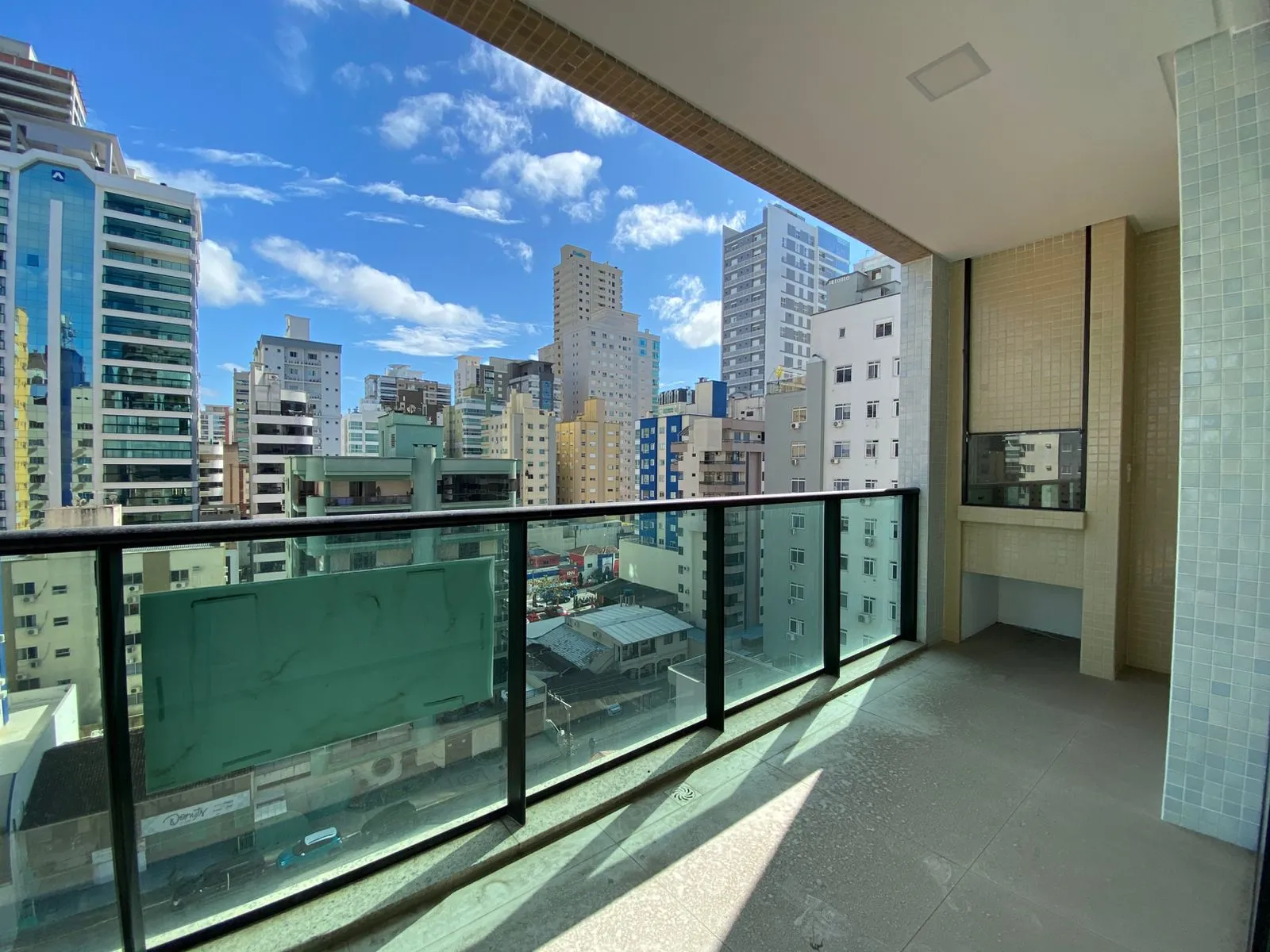 Imagem Apartamento com vista para o mar à venda com 131m2 por R$ 1.950.000,00