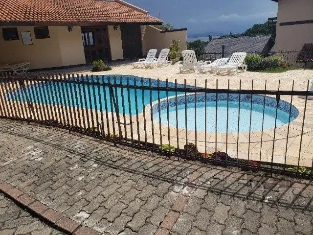 Imagem Casa em Condominio Fechado com 02 dormitórios sendo 01 suite Porto Alegre/RS