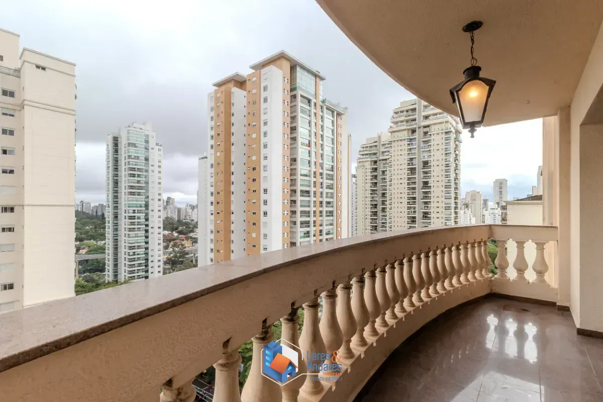 Imagem Apartamento para venda em Campo Belo com 5 quartos, sendo 2 suítes, 210m²