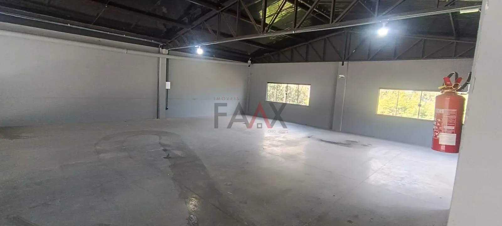 Imagem Barracão Comercial de 11,5 x 25 m com Mezanino no Bairro Conradinho