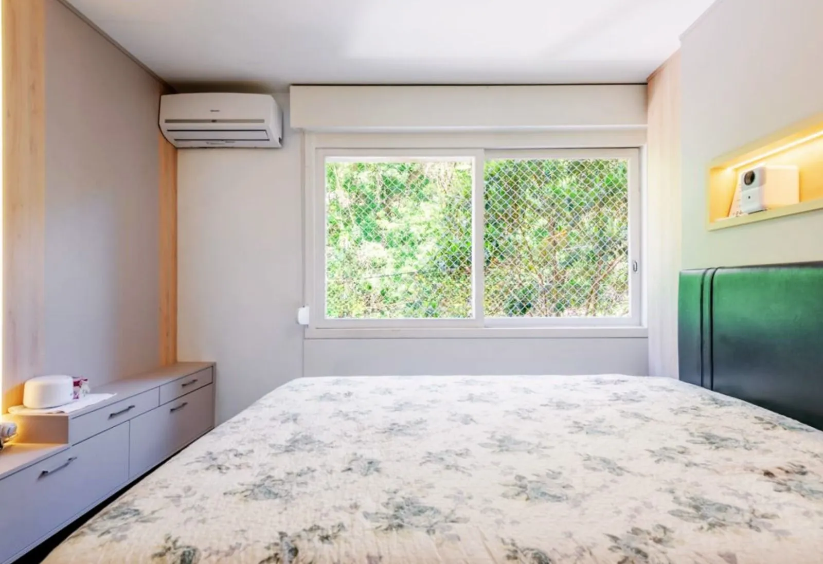 Imagem Apartamento com 164.55m², 3 dorm, Moinhos de Vento