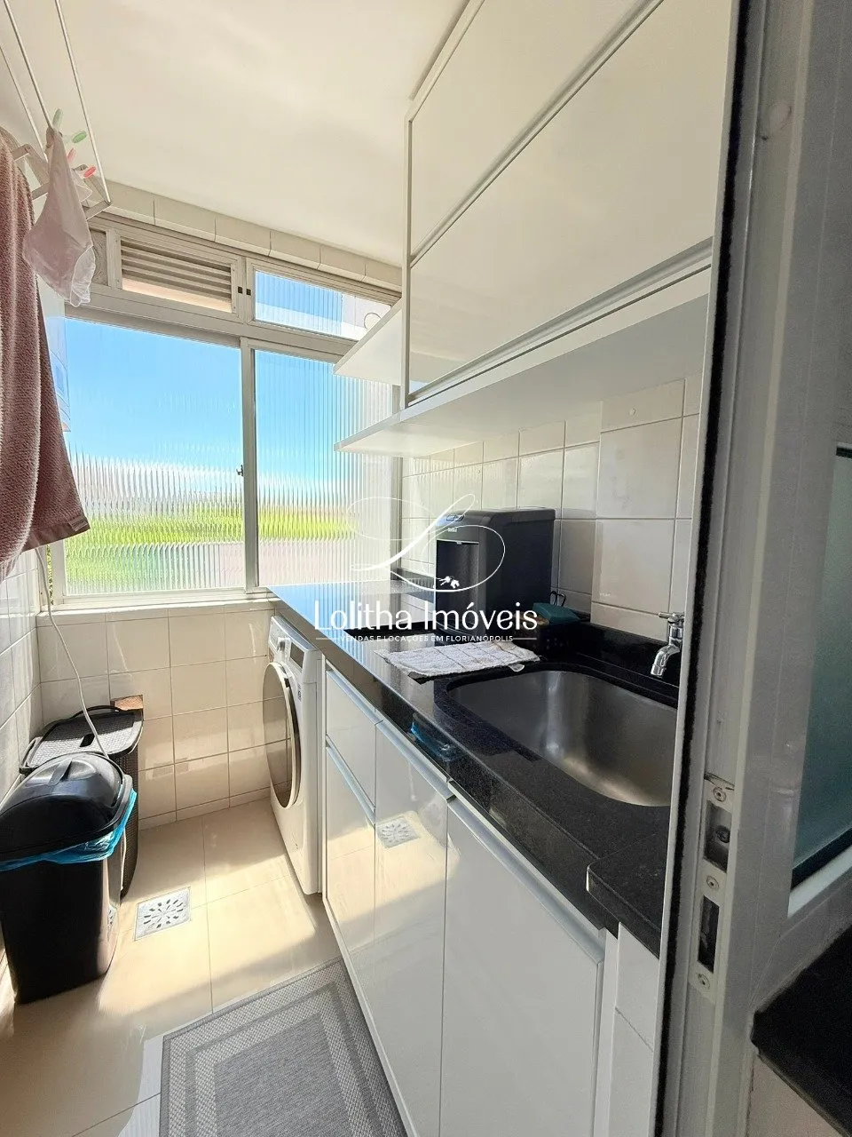 Imagem APARTAMENTO À VENDA COM 3 QUARTOS, SENDO 1 SUÍTE, EM COQUEIROS, FLORIANÓPOLIS/SC