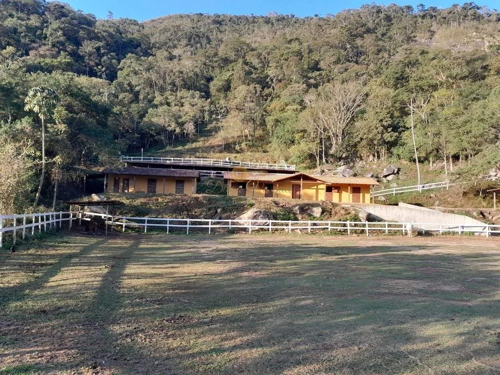 Imagem Haras para Venda em Teresópolis / RJ no bairro Córrego das Pedras