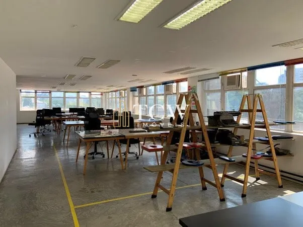 Imagem Salas Comerciais com Renda à Venda em Pinheiros | 448 m² | Av. Faria Lima | 3 Vagas | São Paulo/SP