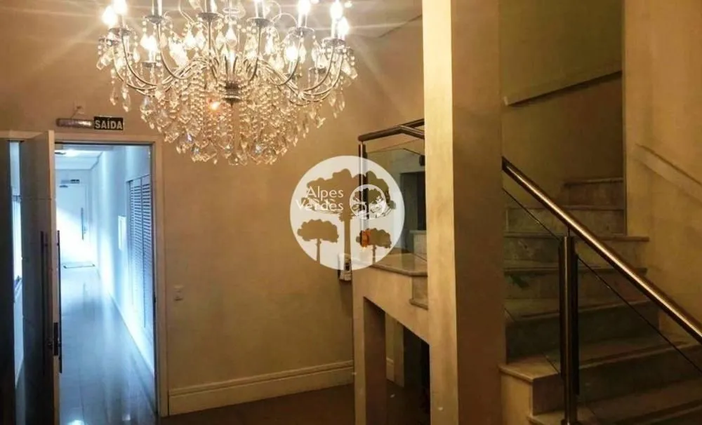 Imagem Vende-se cobertura comercial em Gramado, no centro da cidade!!