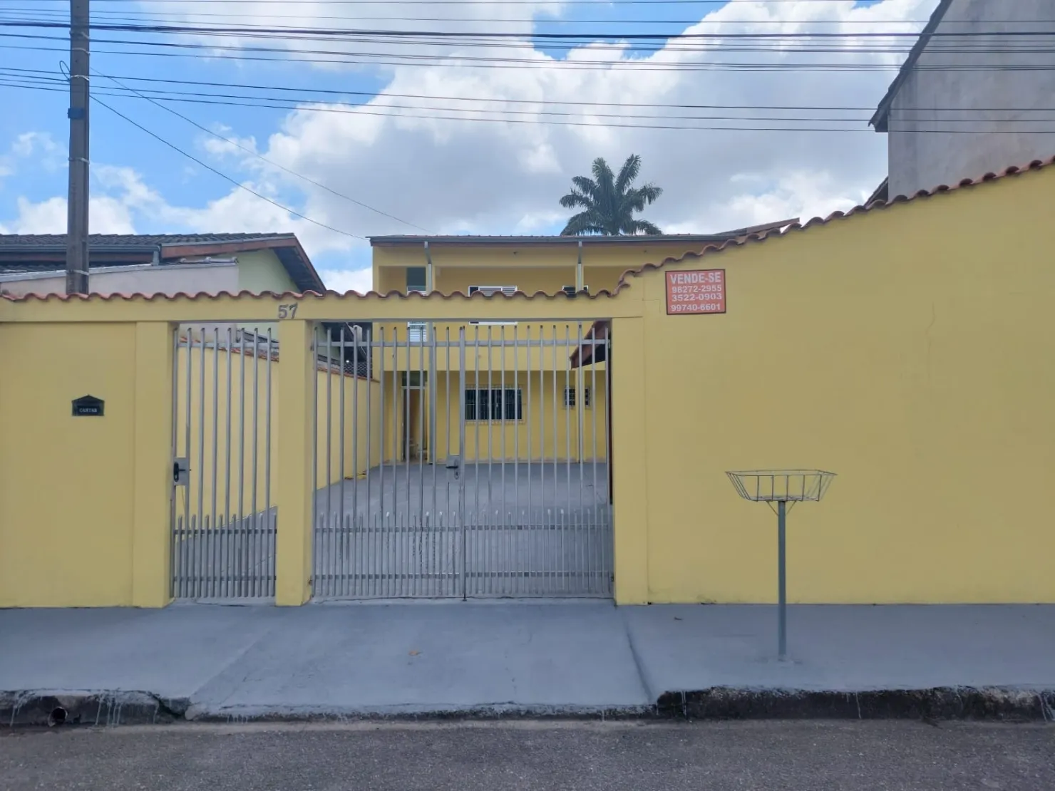 Foto do imóvel Casa à venda 3 Quartos, 3 Vagas, 250M², Residencial Mombaça, Pindamonhangaba - SP