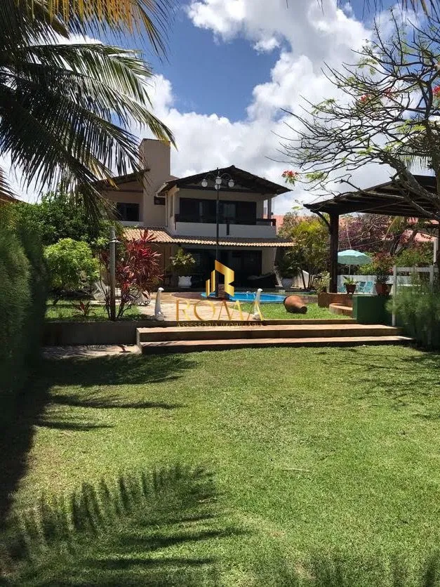 Imagem Casa à Venda em Lucena/PB com 5 Suítes e Acesso à Praia
