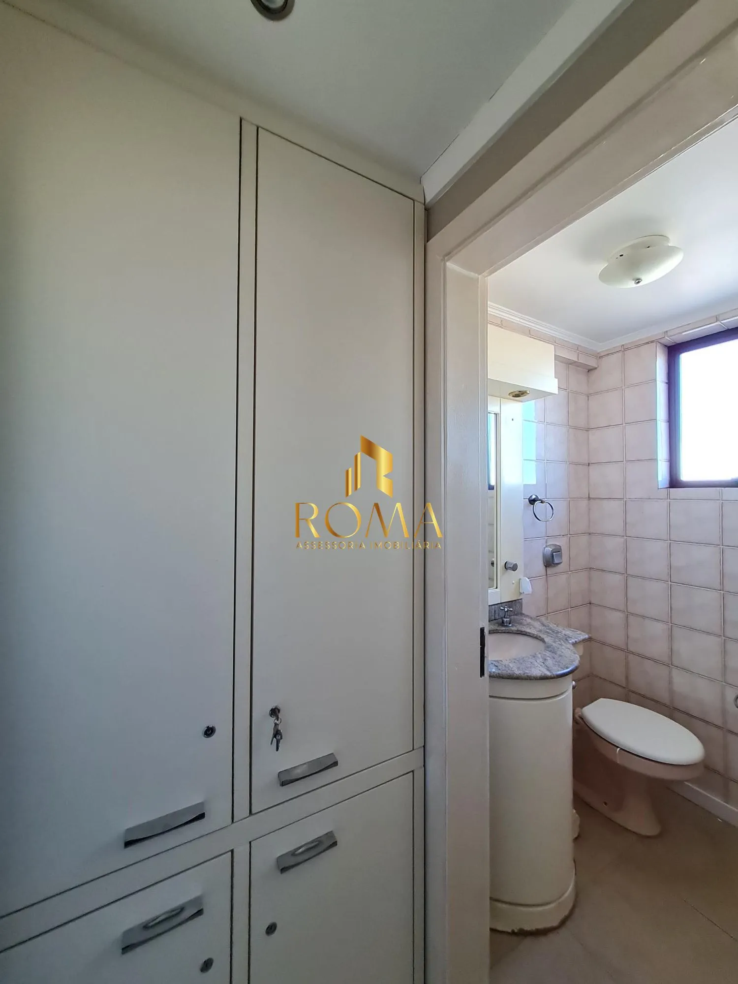 Imagem Sala Comercial com Garagem à venda no Edifício Arquipélago!